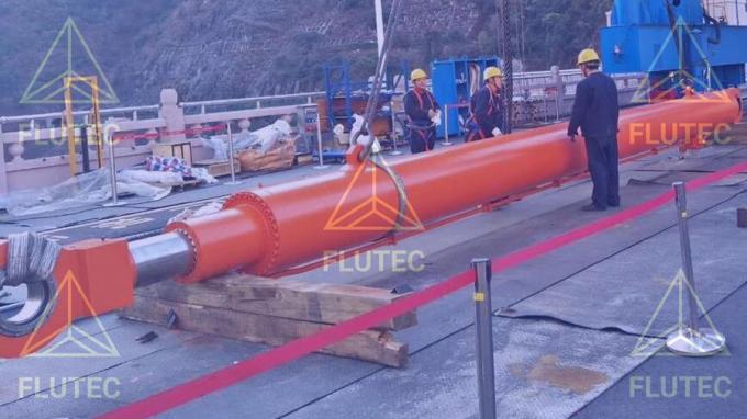 Head Bolted Mill type Hydraulic Cylinder สําหรับประตูเขื่อน / ประตูระบายน้ํา 1
